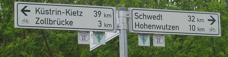 Wegweiser auf dem Oder-Radweg